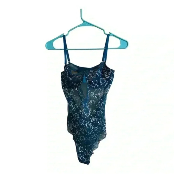 Victoria's Secret Blue Shimmer Lace Bodysuit Unlined Balconette…